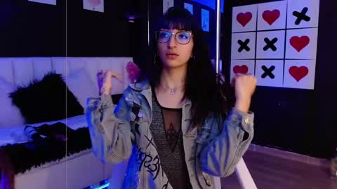 Meredith Alessandra online show from 03/04/25, 04:38