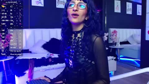 Meredith Alessandra online show from 03/11/25, 10:40