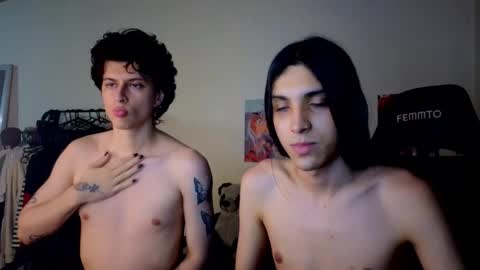 Snapshot of gowther__ chatting on 10/25/25, 10:37 angelito tu novio online show from 10/25/25, 10:37