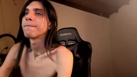 angelito tu novio online show from 05/23/26, 08:18