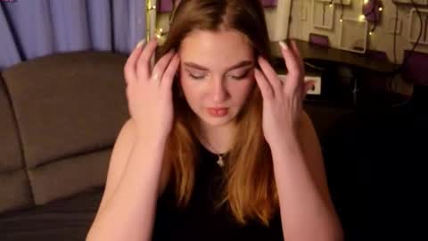 Snapshot of grace054 chatting on 11/21/25, 11:58 Grace online show from 11/21/25, 11:58