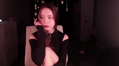 Snapshot of grace_crystal chatting on 02/04/25, 11:06 Grace online show from 02/04/25, 11:06