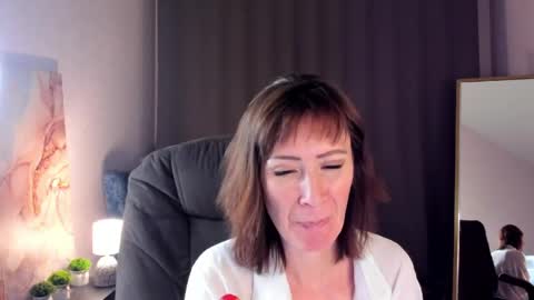 Snapshot of grace_kellyy chatting on 05/29/26, 05:38 Grace online show from 05/29/26, 05:38