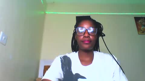 Snapshot of graceessy chatting on 01/27/25, 09:22 graceessy online show from 01/27/25, 09:22