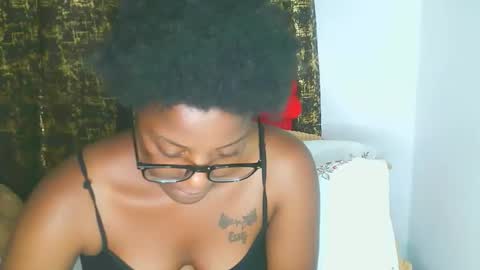 Snapshot of graceessy chatting on 11/01/25, 03:14 graceessy online show from 11/01/25, 03:14