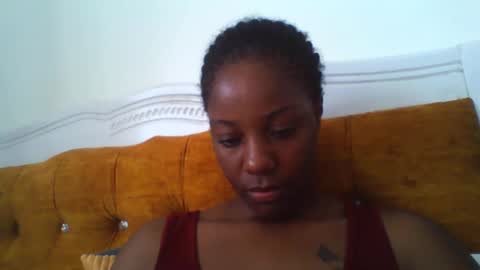 Snapshot of graceessy chatting on 12/14/25, 11:37 graceessy online show from 12/14/25, 11:37