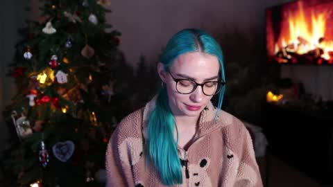Snapshot of gracegreen chatting on 12/20/24, 04:46 I will be glad to see you  30 N  1800  - 2300 gmt3  online show from 12/20/24, 04:46
