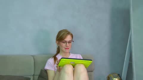 Snapshot of gracehudsons chatting on 04/11/26, 07:45 Grace online show from 04/11/26, 07:45
