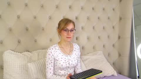 Snapshot of gracehudsons chatting on 04/23/26, 04:46 Grace online show from 04/23/26, 04:46
