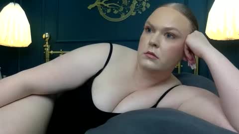 Snapshot of graceloves69 chatting on 05/11/26, 09:15 Grace Loves online show from 05/11/26, 09:15