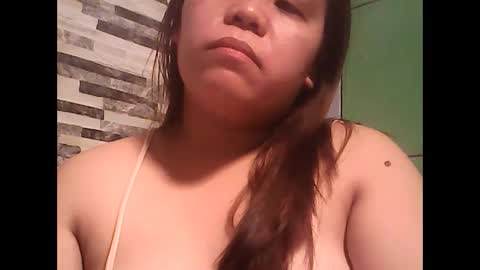 Snapshot of graciabuttercup chatting on 12/28/24, 03:37 gracia online show from 12/28/24, 03:37