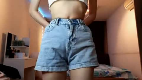 Emily online show from 05/06/26, 07:08