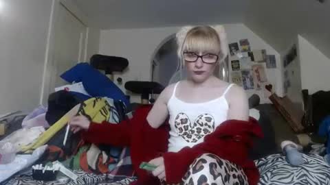 gracielynne1989 online show from 06/17/26, 07:37