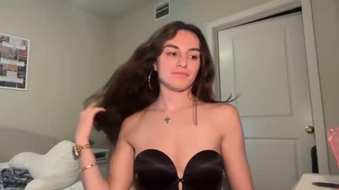 Snapshot of graciesmith27 chatting on 12/11/24, 07:09 Gracie Smith online show from 12/11/24, 07:09