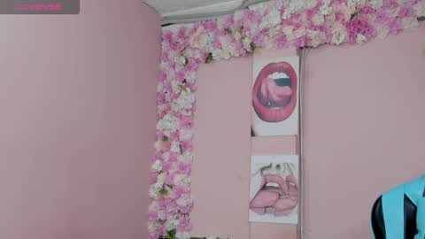 Mi Name is violeta  online show from 09/28/25, 07:19