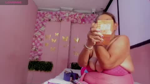 Mi Name is violeta  online show from 05/05/26, 12:24