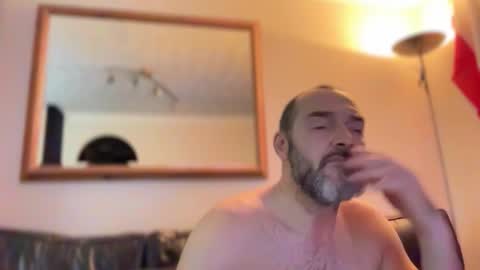 Snapshot of grandmufftwerking chatting on 02/21/26, 10:11 grandmufftwerking online show from 02/21/26, 10:11