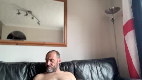 Snapshot of grandmufftwerking chatting on 04/19/26, 03:22 grandmufftwerking online show from 04/19/26, 03:22
