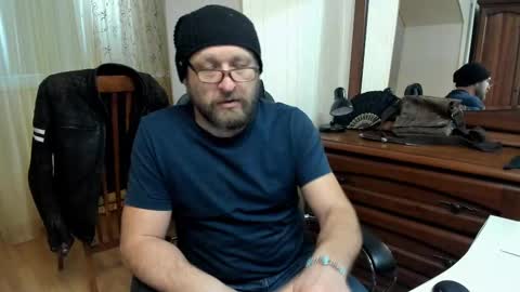 Snapshot of grandor_m chatting on 03/12/25, 12:04 Anthony online show from 03/12/25, 12:04