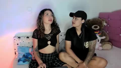 Snapshot of grave_duo chatting on 03/17/26, 03:22 GRAVE DUO online show from 03/17/26, 03:22