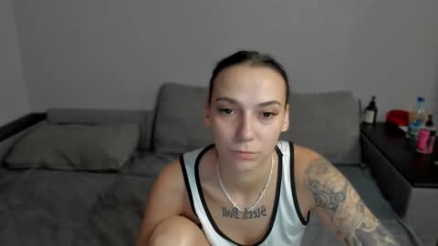 Snapshot of gravitation777 chatting on 02/28/26, 02:45 Anna online show from 02/28/26, 02:45