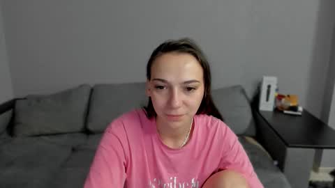 Snapshot of gravitation777 chatting on 03/09/26, 02:04 Anna online show from 03/09/26, 02:04