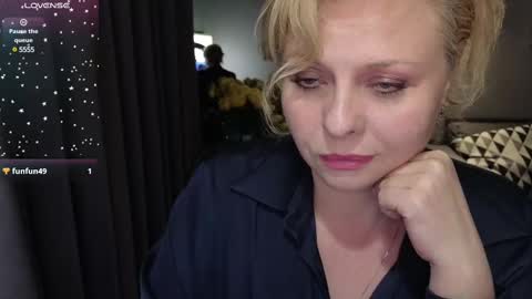 Snapshot of gray_swann chatting on 02/19/25, 08:41 Ray online show from 02/19/25, 08:41