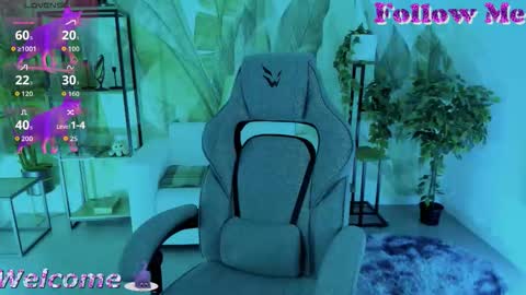 Snapshot of graycewild chatting on 09/26/25, 10:52 GrayceWild online show from 09/26/25, 10:52
