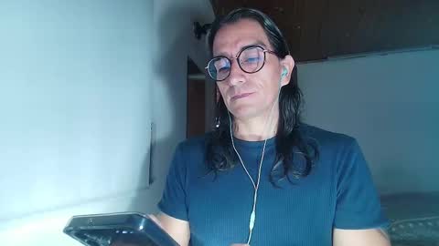 Snapshot of grayrosty chatting on 02/16/26, 06:15 grayrosty online show from 02/16/26, 06:15