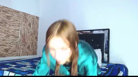 Snapshot of great_sexy_couple chatting on 09/17/25, 01:51 great_sexy_couple online show from 09/17/25, 01:51