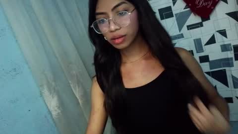 Snapshot of greatsexygoddess chatting on 02/21/26, 04:35 Kaira online show from 02/21/26, 04:35