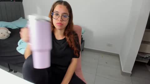GreciaRuiz online show from 09/30/25, 10:04