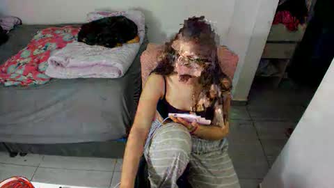 GreciaRuiz online show from 04/29/26, 01:21
