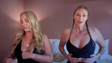 Snapshot of green_eyed_goddess_ chatting on 01/06/26, 08:45 Green Eyed Goddess online show from 01/06/26, 08:45