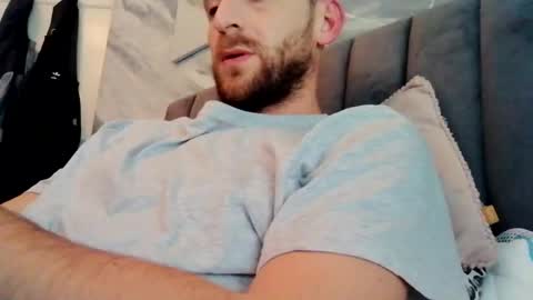 Snapshot of greendiamon chatting on 11/24/25, 10:04 greendiamon online show from 11/24/25, 10:04