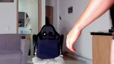 Juan online show from 02/04/25, 03:33