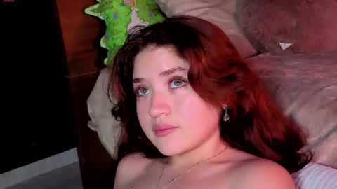 Snapshot of greeneyes_diamond chatting on 08/03/26, 10:02 greeneyes_diamond online show from 08/03/26, 10:02