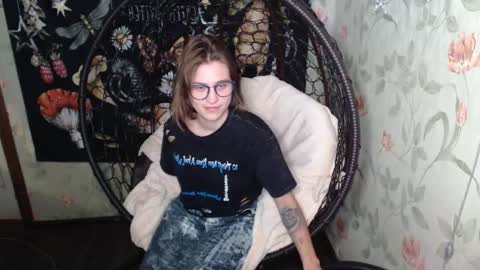 Lina online show from 09/18/25, 01:35