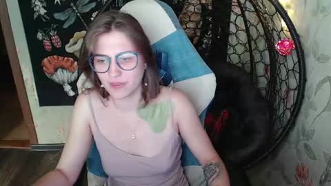 Lina online show from 06/24/26, 08:46