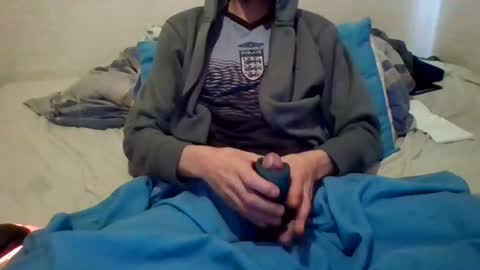Snapshot of gregbarford chatting on 06/18/26, 06:13 Essexboi85 online show from 06/18/26, 06:13
