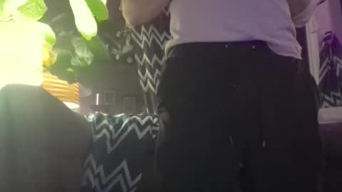 Snapshot of greggrr chatting on 02/18/26, 09:05 first time doing this online show from 02/18/26, 09:05