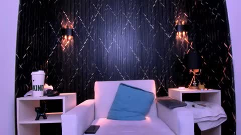 Snapshot of gregory_sforza chatting on 10/30/25, 12:28 GregorySforza online show from 10/30/25, 12:28