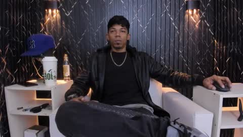 Snapshot of gregory_sforza chatting on 11/06/25, 12:06 GregorySforza online show from 11/06/25, 12:06