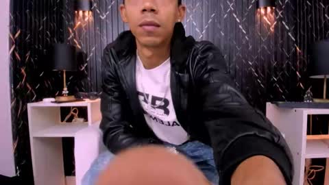 Snapshot of gregory_sforza chatting on 11/15/25, 12:02 GregorySforza online show from 11/15/25, 12:02