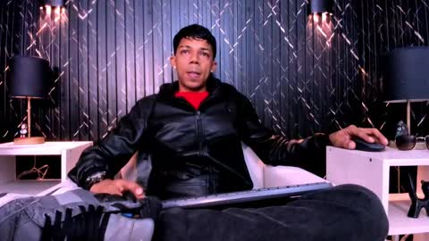 Snapshot of gregory_sforza chatting on 11/21/25, 12:15 GregorySforza online show from 11/21/25, 12:15