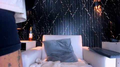 Snapshot of gregory_sforza chatting on 12/13/25, 07:53 GregorySforza online show from 12/13/25, 07:53