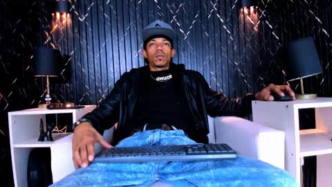 Snapshot of gregory_sforza chatting on 01/13/26, 07:41 GregorySforza online show from 01/13/26, 07:41