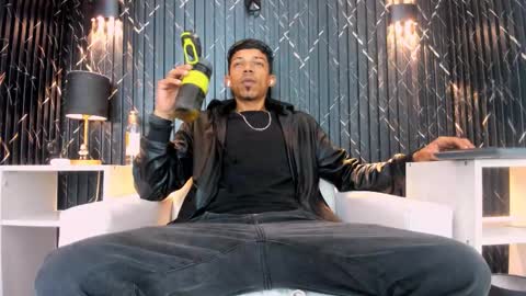 Snapshot of gregory_sforza chatting on 02/25/26, 07:45 GregorySforza online show from 02/25/26, 07:45