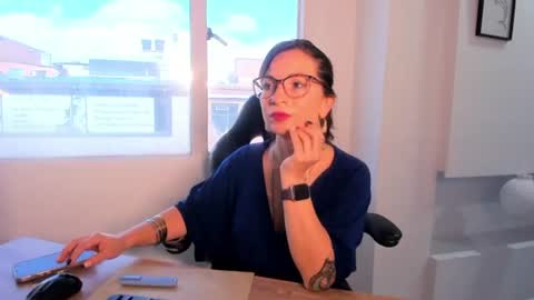 Snapshot of greta_borbon chatting on 06/25/26, 01:59 Greta online show from 06/25/26, 01:59