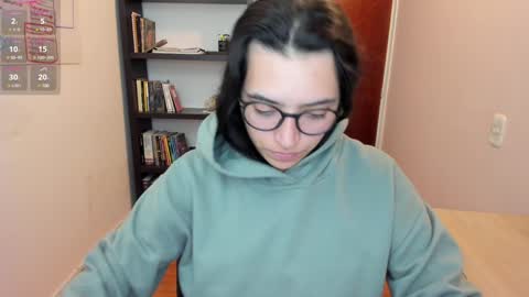 Snapshot of gretagat chatting on 12/04/24, 10:41 Greta online show from 12/04/24, 10:41